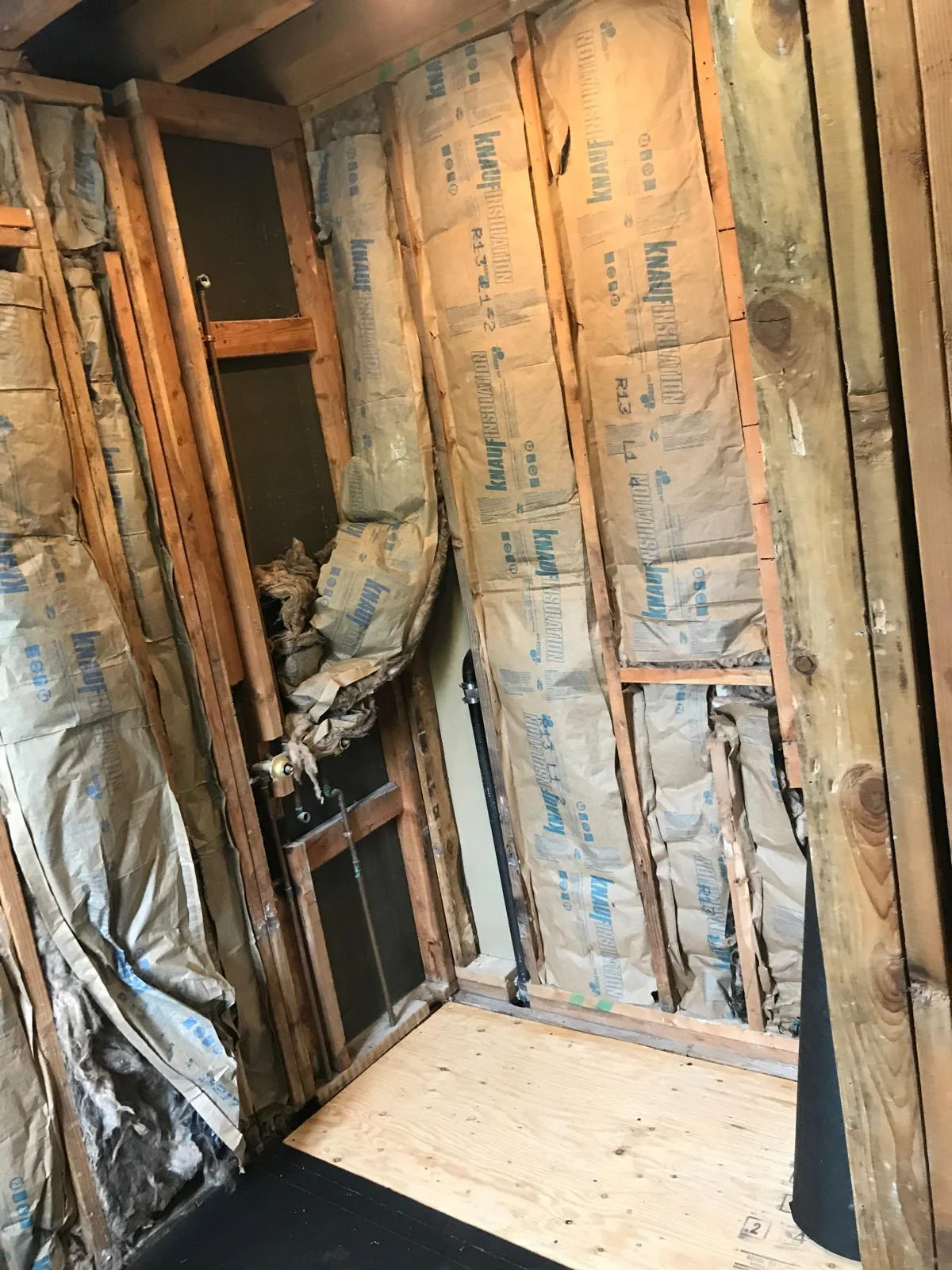 bathroom-remodeling-project-02