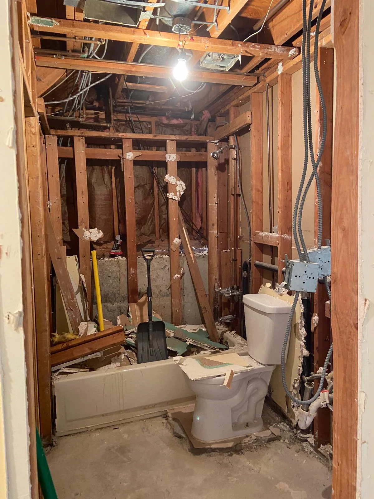 bathroom-remodeling-project-09